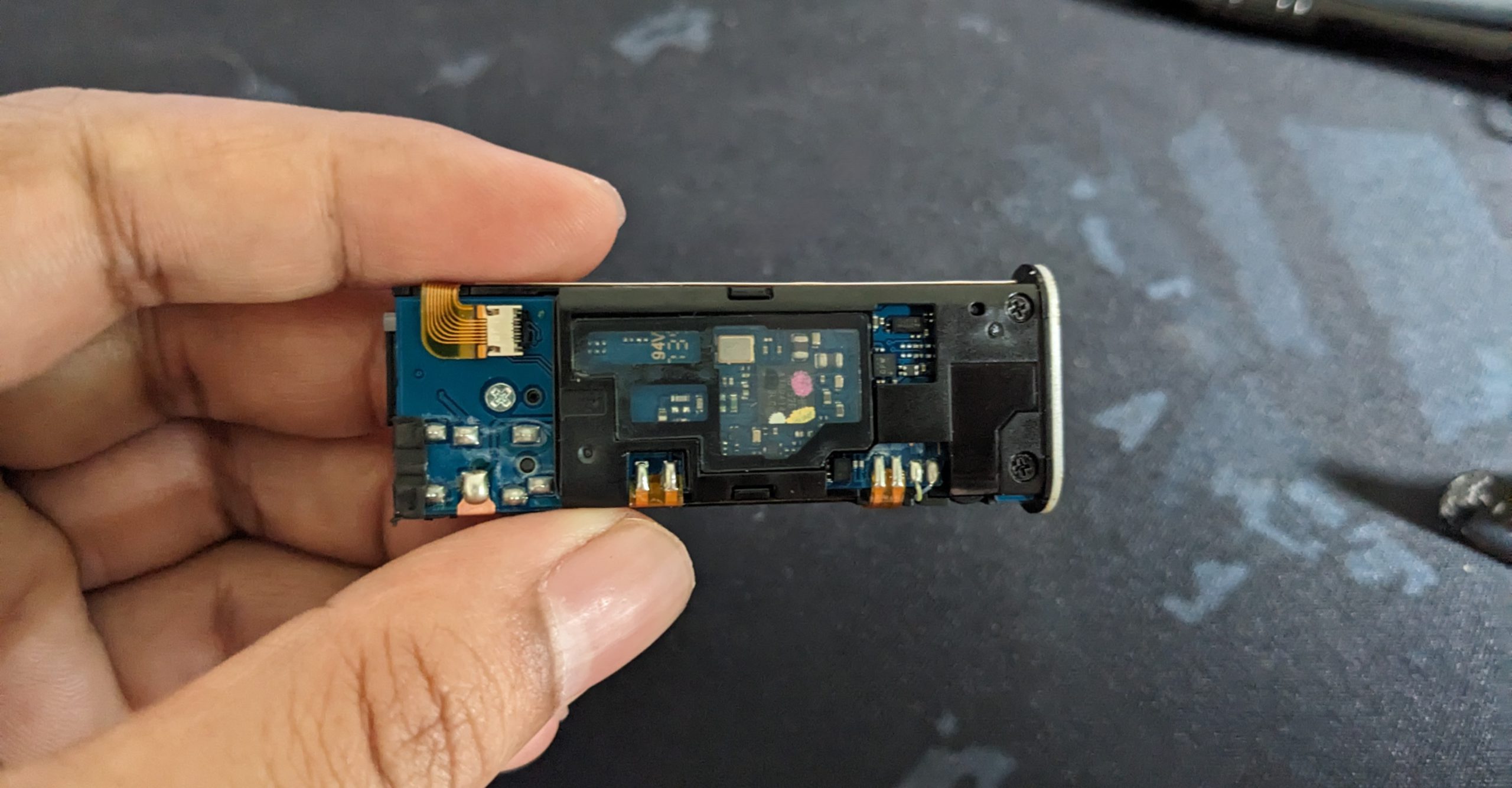 Sony Bluetooth Headset SBH56 Disassembly Process